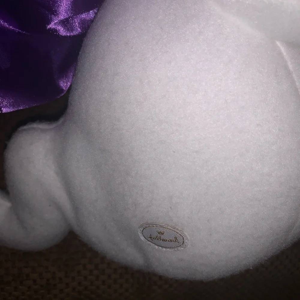 NWT Ghostula Hallmark Plus Collectible